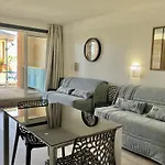 Nice Studio With Balcony Located In Frejus
